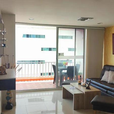 Cristoforo Colombo Laguito Apartamento