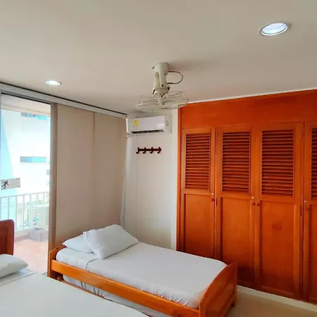 Cristoforo Colombo Laguito Apartamento *
