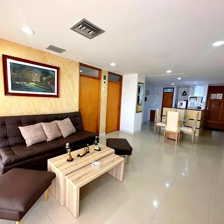 Cristoforo Colombo Laguito Apartamento